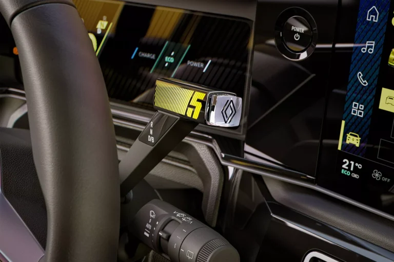 renault-5-e-tech-pop
